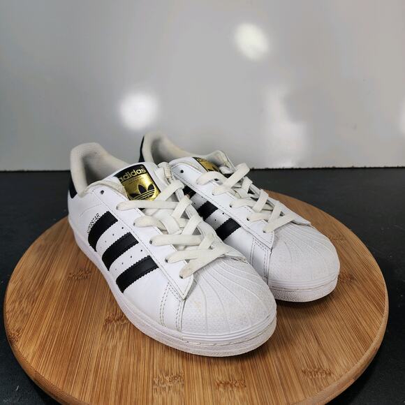 Sz 5 Youth Fit 6.5Women's Adidas Superstar 010791 White Black Leather Sneakers - Picture 3 of 8